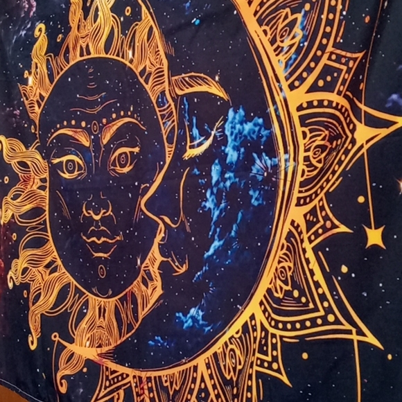 Dark Sky Sun & Moon Tapestry New - Picture 3 of 3